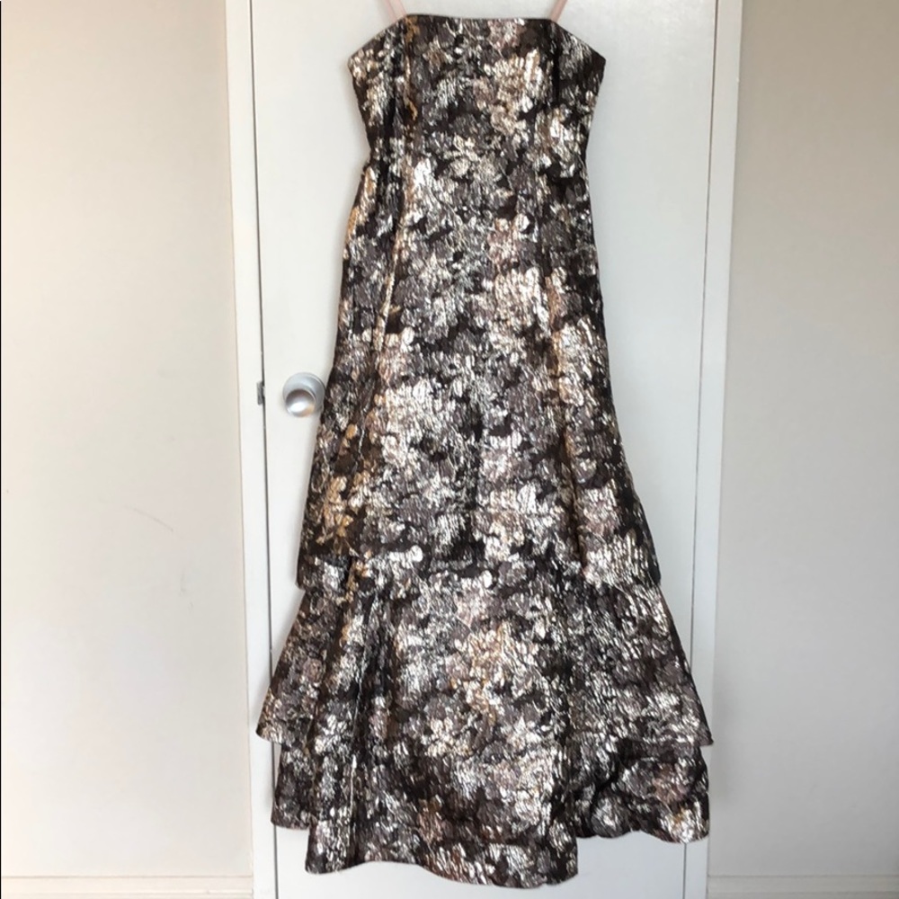 Gorgeous Aidan Mattox strapless dress!